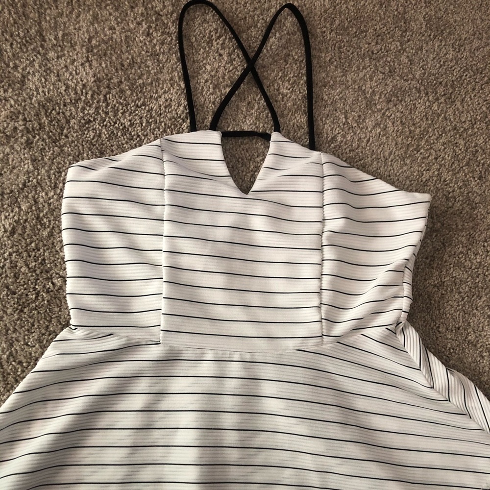 white & black tank top